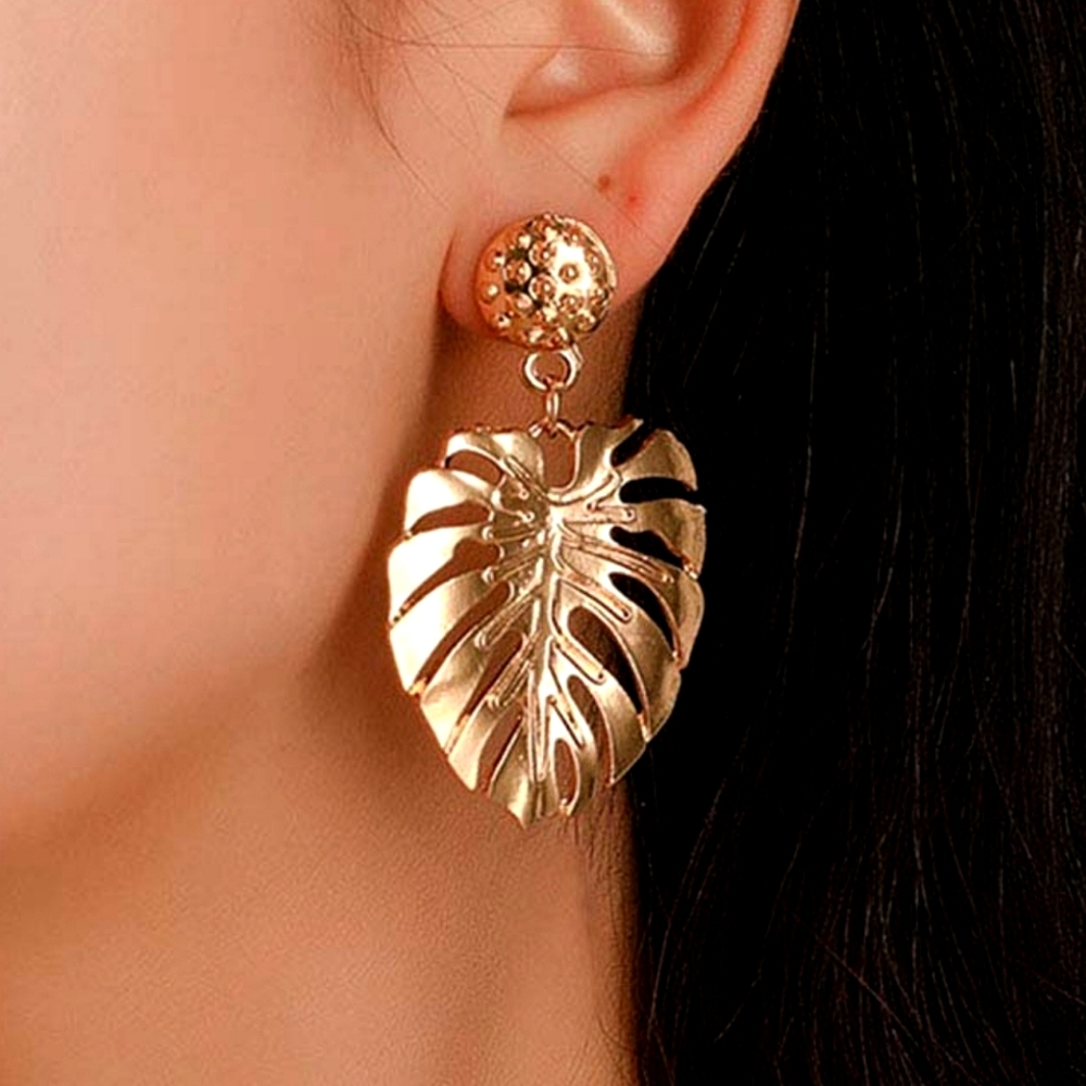📢 4/$15 Hollow Leaf Drop Earrings